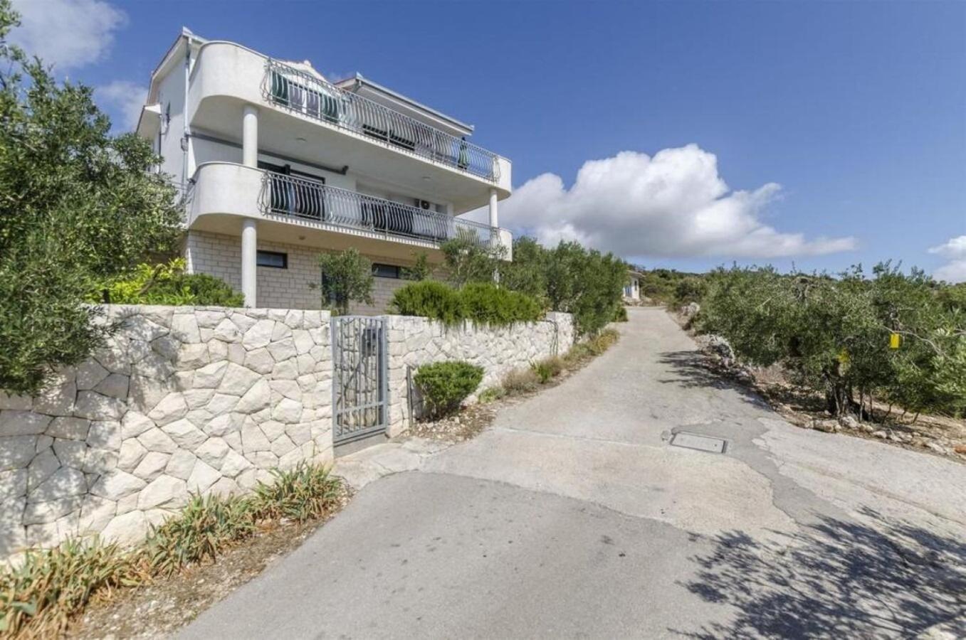 סביד Apartments Mil - 80M From The Sea מראה חיצוני תמונה